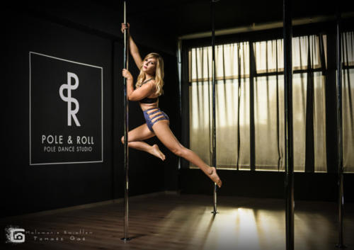 Pole  roll Studio pole dance stalowa wola tarnobrzeg untitled malowanieswiatlem 1310kinga (15)