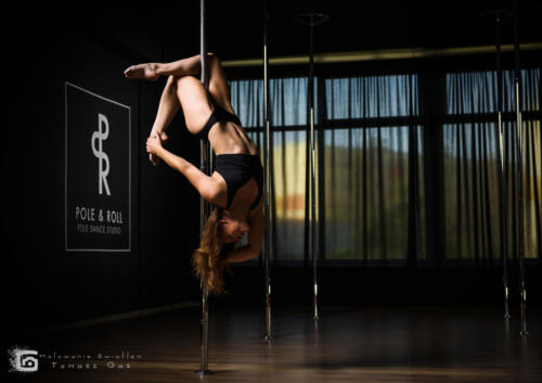Pole  roll Studio pole dance stalowa wola tarnobrzeg untitled malowanieswiatlem 1310kinga (50)