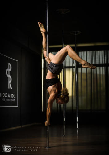 Pole  roll Studio pole dance stalowa wola tarnobrzeg untitled malowanieswiatlem 1310kinga (55)