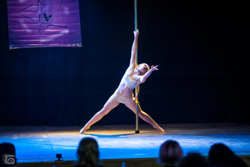 rudaslaska malowanieswiatlem 277 pole dance stalowa wola tarnobrzeg pole  roll studio (50)